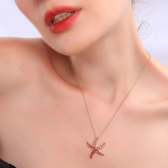 Crystal Starfish Gold Delicate Pendant Necklace - Picture 2 of 7
